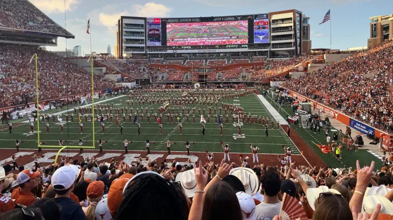 9. Darrell K Royal-Texas Memorial Stadium, USA